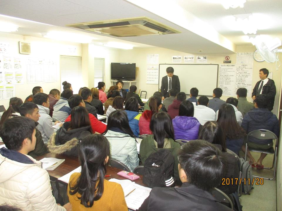 岡山研修センターで、外国人技能実習生が公的支援・公的保護の講習を受けました。